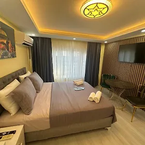 Ozer & Hotel Istanbul